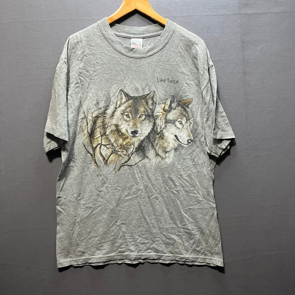 Gildan Heavy Weight Cotton Lake Tahoe Wolf Graphic T-Shirt Gray Mens Large